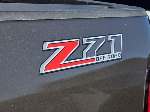 Used 2015 Chevrolet Colorado Z71 image 10