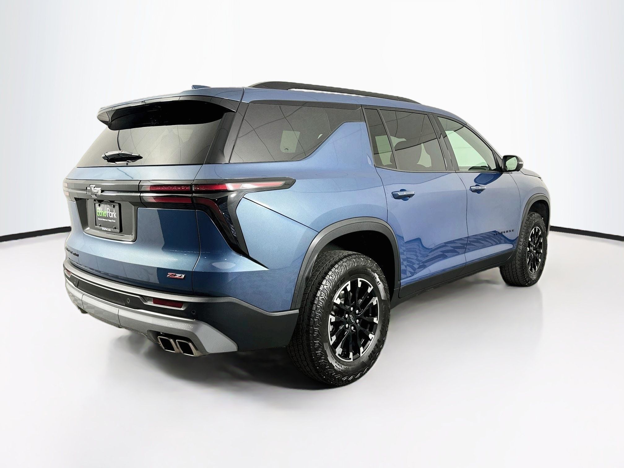 Used 2024 Chevrolet Traverse Z71 AWD/4WD image 9