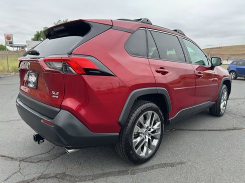 Used 2020 Toyota RAV4 XLE Premium AWD/4WD image 12