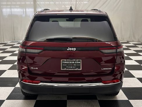 Used 2025 Jeep Grand Cherokee Laredo X w/ Trailer Tow Package AWD/4WD image 6