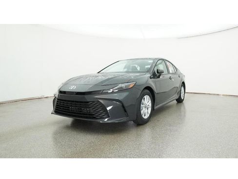 New 2026 Toyota Camry LE image 32