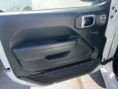 Used 2024 Jeep Wrangler Sport S image 8