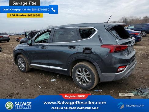 Used 2019 Hyundai Santa Fe SE image 2
