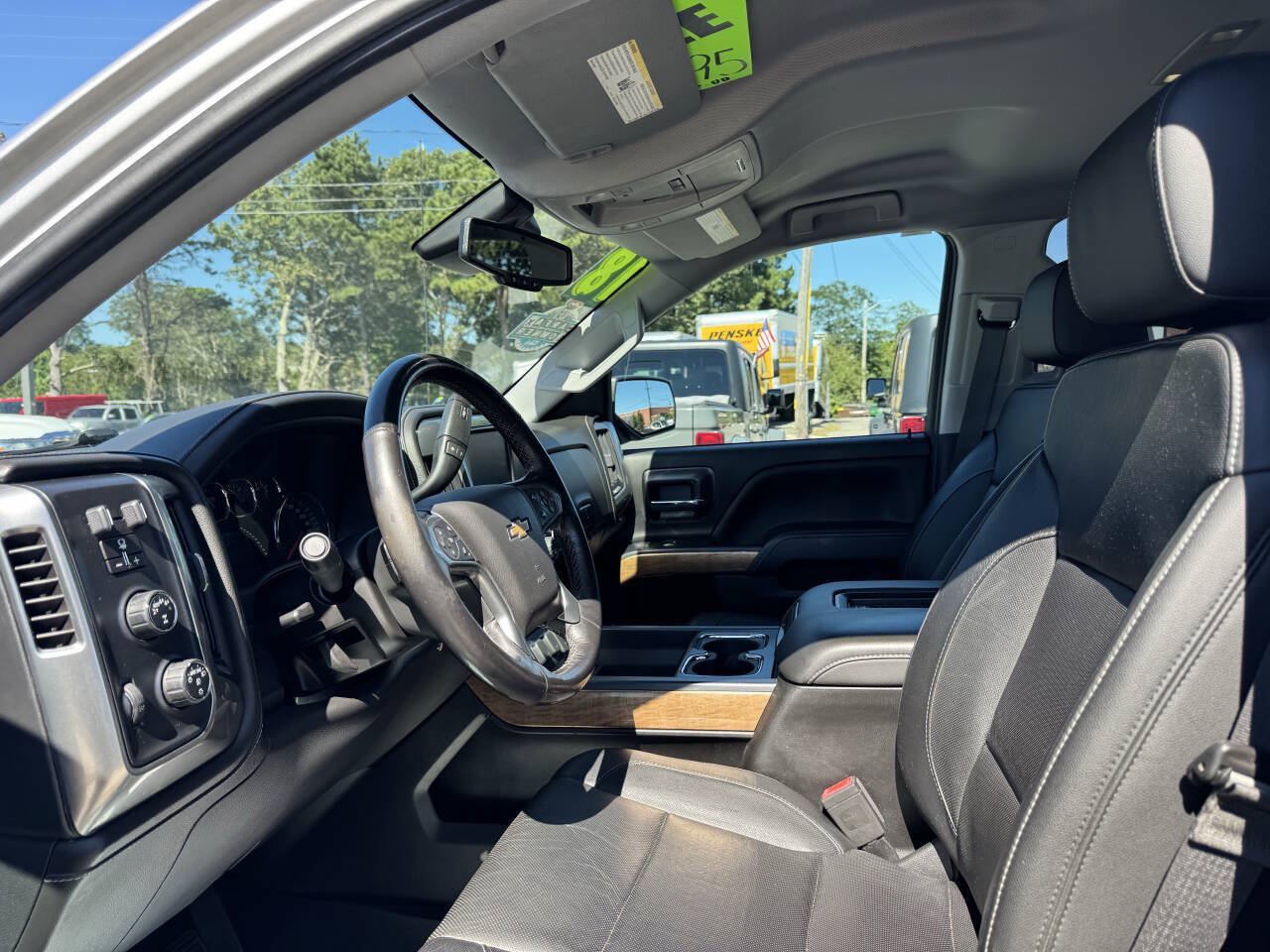 Used 2018 Chevrolet Silverado 1500 LTZ w/ Sport Package AWD/4WD image 17