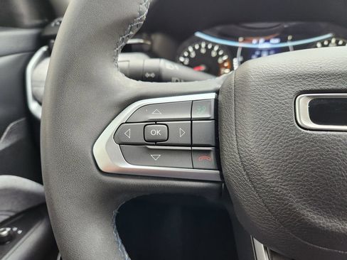Used 2022 Jeep Compass Latitude FWD image 28