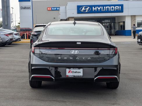 New 2025 Hyundai Sonata SEL image 3