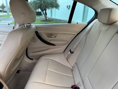 Used 2013 BMW 328i Sedan RWD image 21