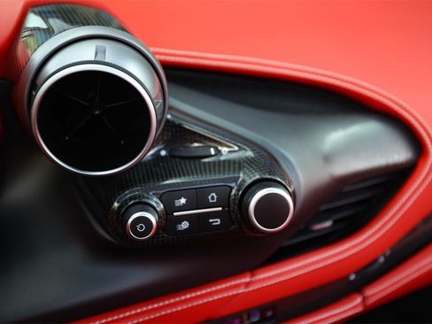 Certified 2021 Ferrari F8 Tributo image 35