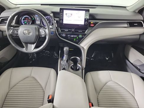 Used 2023 Toyota Camry SE w/ Audio Upgrade Package FWD image 16