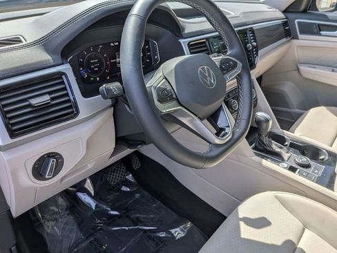 Used 2022 Volkswagen Atlas SE AWD/4WD image 11