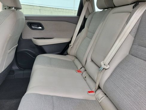 Used 2023 Nissan Rogue SV FWD image 9