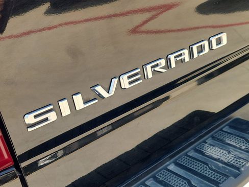 Used 2020 Chevrolet Silverado 3500 LTZ w/ LTZ Premium Package AWD/4WD image 33