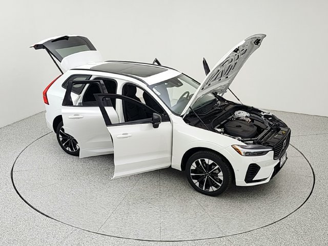 New 2026 Volvo XC60 T8 Plus w/ Climate Package AWD/4WD image 39
