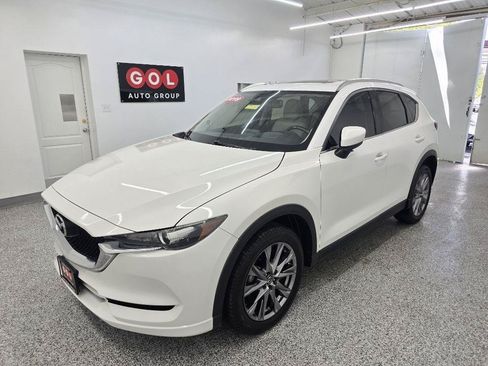 Used 2019 MAZDA CX-5 Grand Touring w/ GT Premium Package FWD image 3