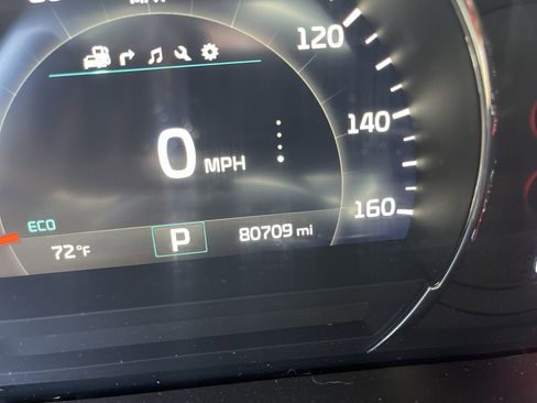 Used 2018 Kia Sorento SX FWD image 12