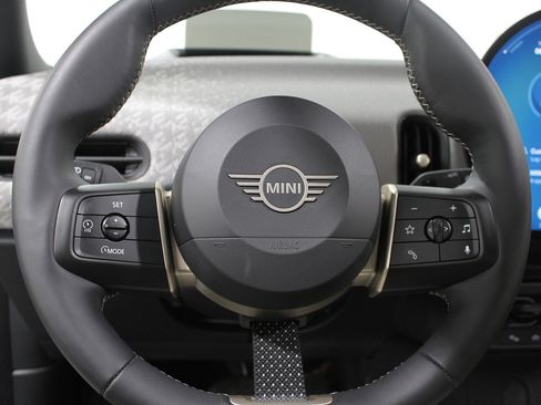 Certified 2025 MINI Cooper S image 7
