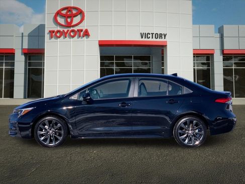 Used 2025 Toyota Corolla SE image 6