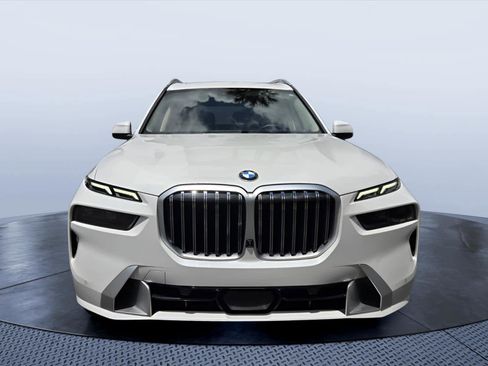 Certified 2023 BMW X7 xDrive40i w/ Premium Package AWD/4WD image 8