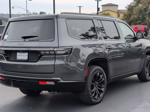 New 2026 Jeep Grand Wagoneer Summit image 5