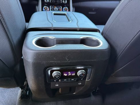 Used 2023 GMC Yukon Denali AWD/4WD image 36