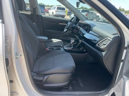 Used 2024 Kia Seltos S FWD image 16