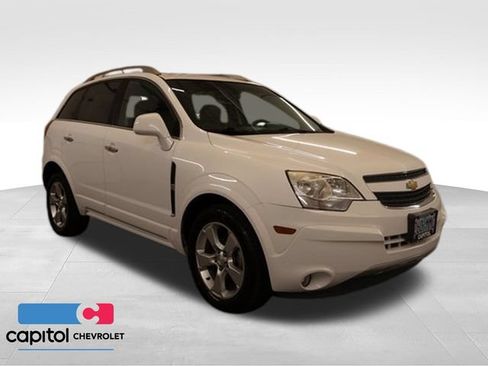 Used 2014 Chevrolet Captiva Sport LT w/ Convenience Package FWD image 1