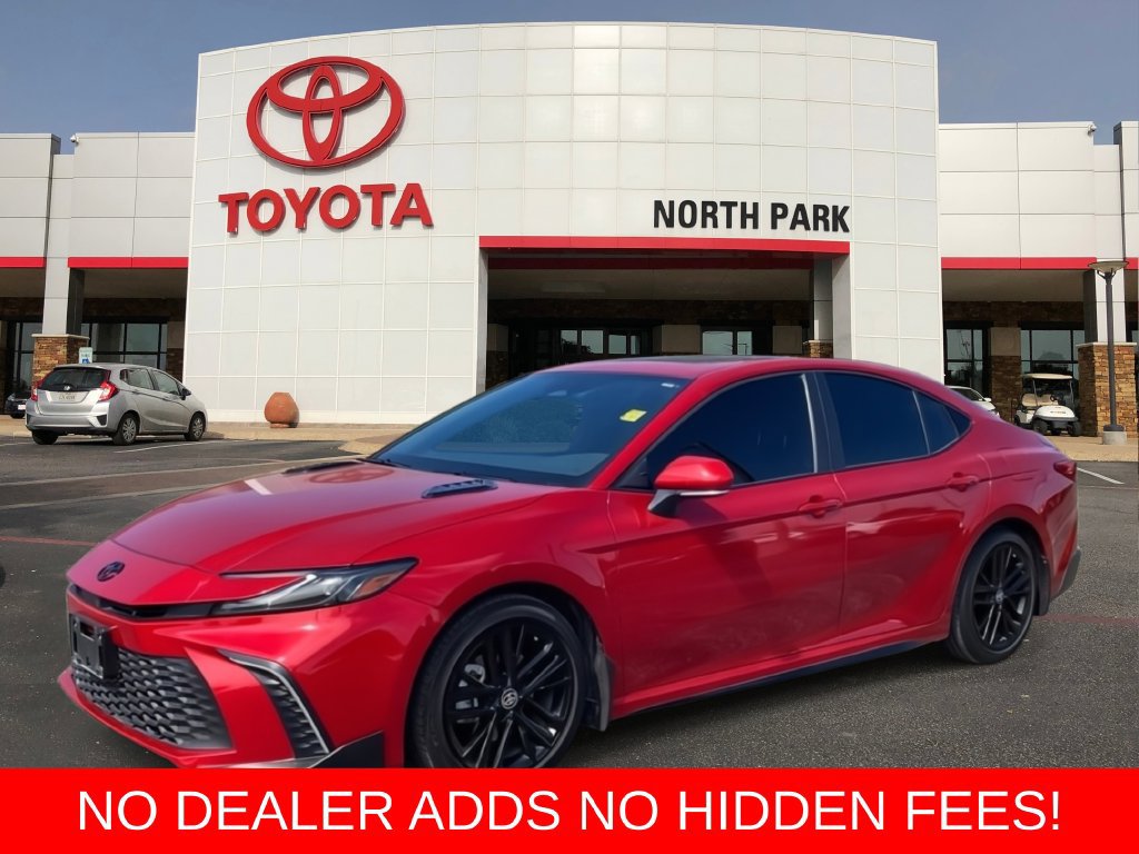 Used 2026 Toyota Camry SE w/ Convenience Package FWD image 1