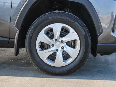Used 2023 Toyota RAV4 LE FWD image 10
