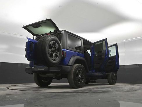 Used 2019 Jeep Wrangler Unlimited Sport S AWD/4WD image 46