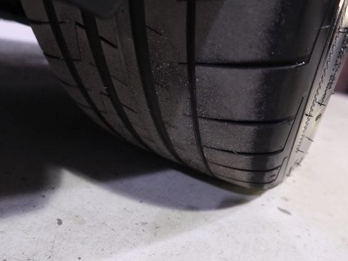 Used 2025 BMW M5 w/ Carbon Package image 41