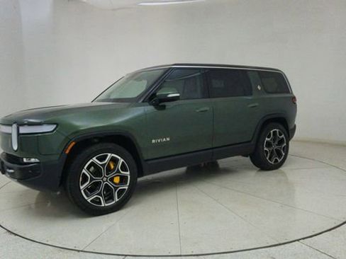 Used 2024 Rivian R1S Adventure image 68