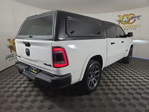 Used 2019 RAM 1500 Laramie AWD/4WD image 9