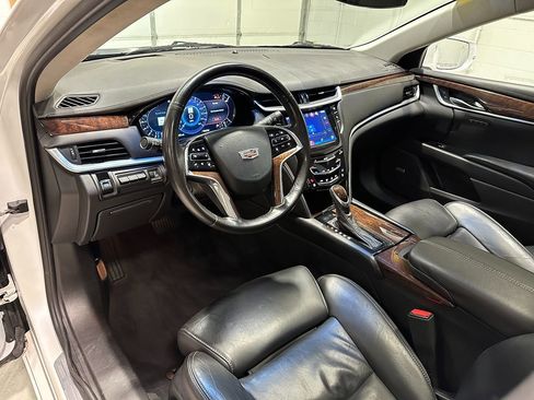 Used 2017 Cadillac XTS Premium Luxury image 30