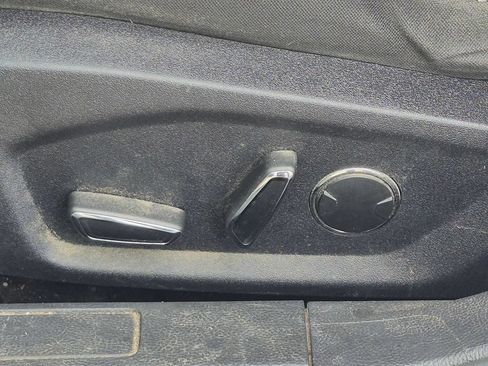 Used 2020 Ford Fusion SE FWD image 14