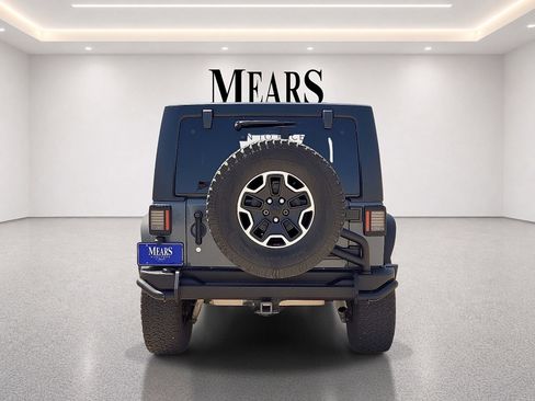 Used 2014 Jeep Wrangler Unlimited Rubicon AWD/4WD image 4