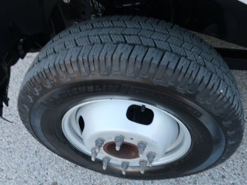 Used 2021 Ford F350 XL w/ Power Equipment Group image 14