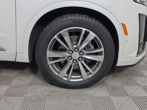 Used 2021 Cadillac XT6 Premium Luxury FWD image 10