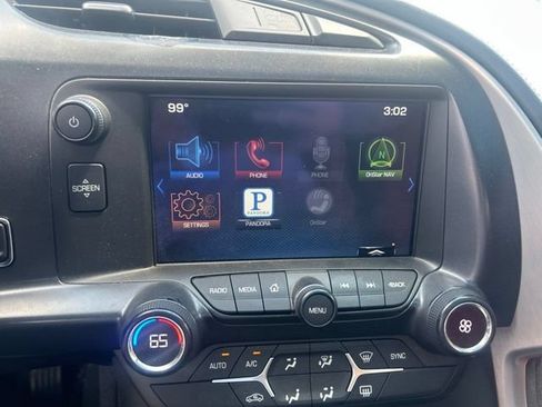 Used 2014 Chevrolet Corvette Stingray Coupe RWD image 9