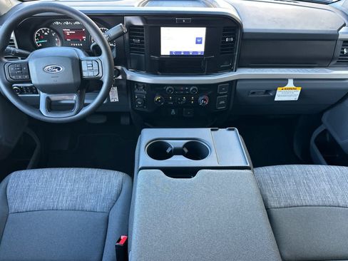 New 2026 Ford F250 XLT w/ FX4 Off-Road Package AWD/4WD image 11
