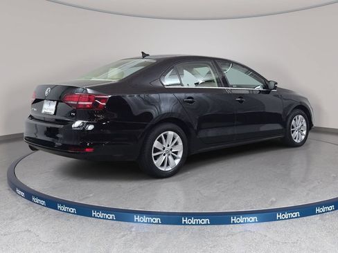 Used 2016 Volkswagen Jetta SE FWD image 6