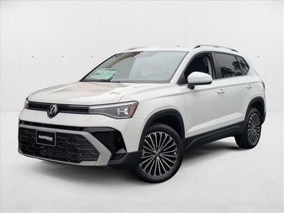 New 2025 Volkswagen Taos SE