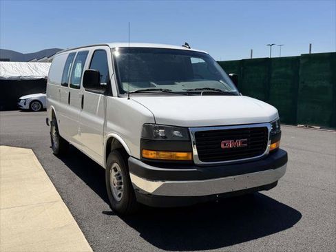 Used 2025 GMC Savana 2500 w/ Driver Convenience Package RWD image 1