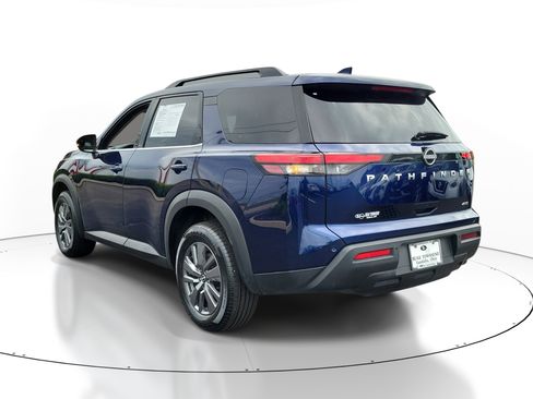 Used 2025 Nissan Pathfinder SV AWD/4WD image 3