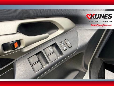Used 2013 Toyota Matrix L FWD image 16