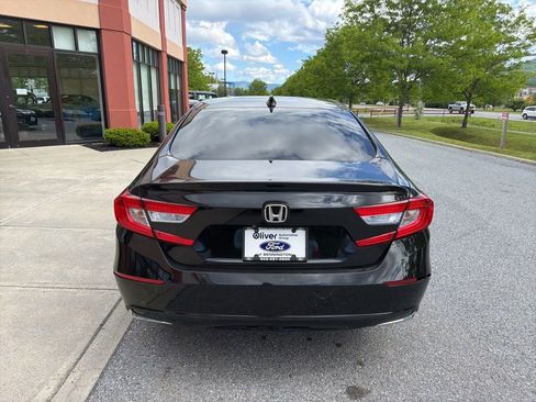 Used 2018 Honda Accord EX-L image 6