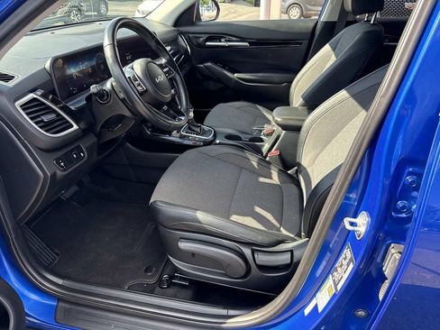 Used 2024 Kia Seltos S AWD/4WD image 18