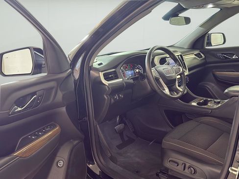 Used 2023 GMC Acadia SLE w/ Driver Convenience Package FWD image 12
