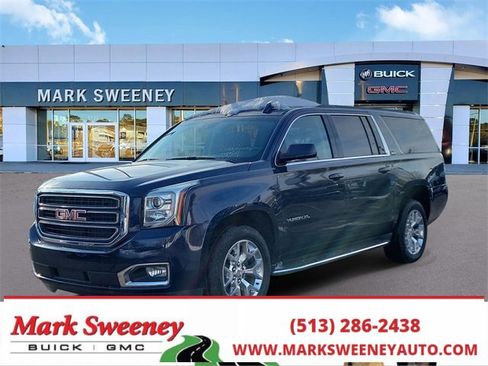 Used 2017 GMC Yukon XL SLE w/ SLE Value Package image 1