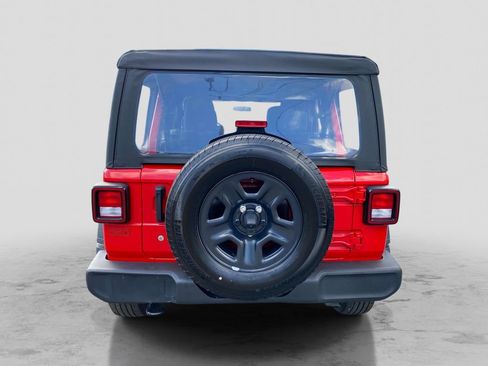 Used 2022 Jeep Wrangler Unlimited Sport AWD/4WD image 4