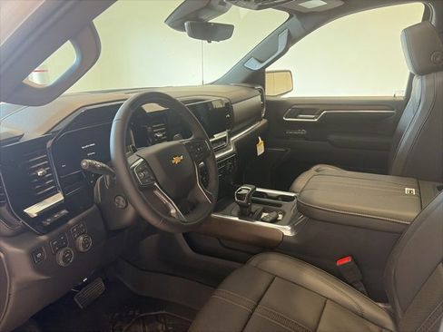 New 2026 Chevrolet Silverado 1500 High Country image 9
